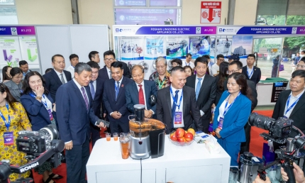 Khai mạc Triển lãm Quốc tế Điện tử và Thiết bị thông minh Việt Nam 2025