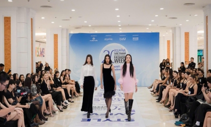 Ngày thứ hai casting AVIFW Thu Đông 2025: ‘Nóng rực’ với dàn giám khảo đình đám