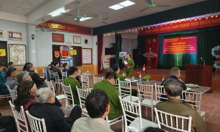 Diễn tập chữa cháy do chập điện tại nhà trọ trong ngõ sâu phường Hoàng Liệt