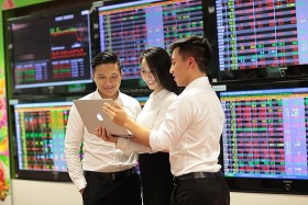 Chuyên gia dự báo 2024 là năm 'Mùa Xuân chứng khoán'