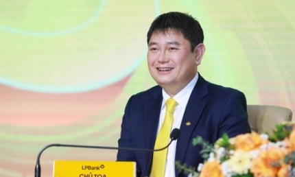 Ngân hàng ông Nguyễn Đức Thụy làm Chủ tịch có tên mới, cổ phiếu tăng liên tục