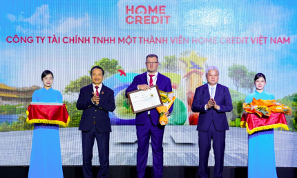 Home Credit xuất sắc lọt Top 10 Doanh nghiệp Bền vững tiêu biểu thuộc lĩnh vực Thương mại - Dịch vụ