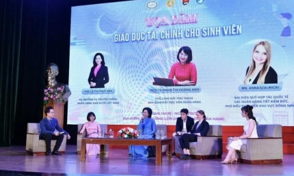 “Đồng tiền thông thái”: Chuỗi sự kiện giáo dục tài chính bổ ích cho sinh viên