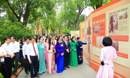 Triển lãm “Chủ tịch Hồ Chí Minh - Tinh hoa dân tộc, Tầm vóc thời đại”