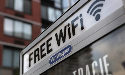 Khuyến cáo không nên chuyển tiền qua app ngân hàng khi sử dụng Wi-Fi công cộng