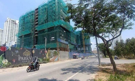 Doanh nghiệp bất động sản thành lập mới ở TP.HCM vẫn giảm mạnh dù thị trường tiếp tục khởi sắc