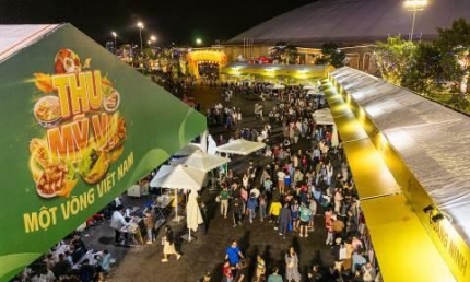 Biển người đổ về Hội chợ Mùa thu 2025 trước khi cơ hội mua sắm tốt nhất năm khép lại vào ngày 4/11