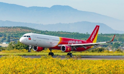 Cổ phiếu VJC của Vietjet giảm kịch sàn, trắng bên mua