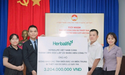 Herbalife Việt Nam ủng hộ bà con vùng lũ