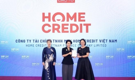 Home Credit được vinh danh tại Giải thưởng Top 50 Doanh nghiệp Phát triển Bền vững tiêu biểu 2025
