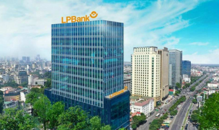 Cuộc đua 'chuyển nhà' của các ngân hàng: LPBank giữ bí mật về trụ sở mới, Eximbank 'Bắc tiến' ra Hà Nội