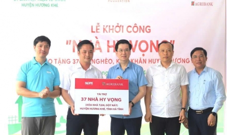 Agribank trao tặng 37 căn “Nhà hy vọng” tại Hà Tĩnh