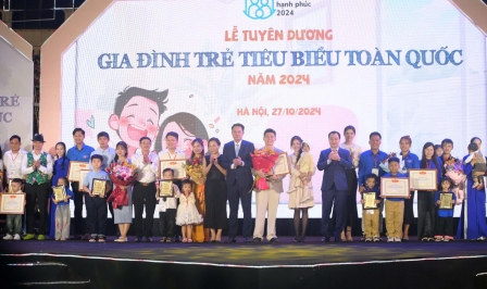 Vinh danh 10 “Gia đình trẻ hạnh phúc” năm 2024