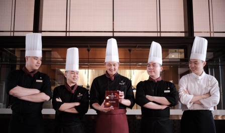 Hemispheres Steak & Seafood Grill khẳng định vị thế với danh hiệu Michelin năm thứ 3