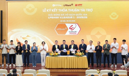 LPBank tiếp tục đồng hành cùng Giải Bóng đá vô địch quốc gia V.League mùa thứ 2 liên tiếp