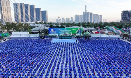 60.000 học sinh lập kỷ lục kép Việt Nam và thế giới với màn đồng diễn võ nhạc Vovinam ấn tượng