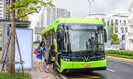 Hà Nội nâng cao các biện pháp hạn chế ô nhiễm, đẩy mạnh phát triển giao thông xanh