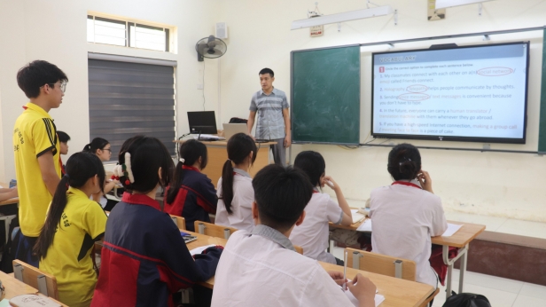 Các tiết học trên nền tảng ứng dụng công nghệ tại trường THCS Yên Lạc (Vĩnh Phúc)