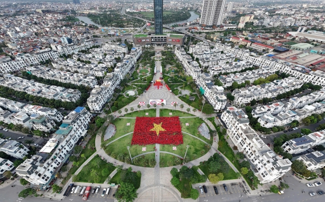 Sắp xếp lại giang sơn – Lòng người chuyển động