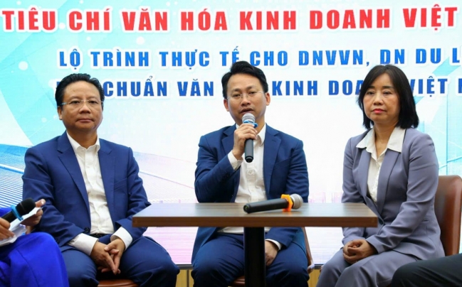 Xây dựng văn hóa kinh doanh, thúc đẩy sự phát triển bền vững