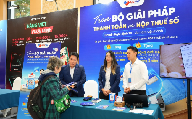 Công nghệ hội tụ tại Diễn đàn Chuyển đổi số ngành Công Thương 2025