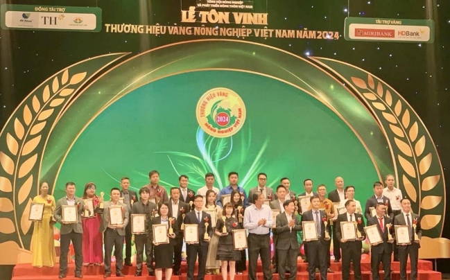 Tôn vinh 88 Thương hiệu Vàng nông nghiệp Việt Nam năm 2024