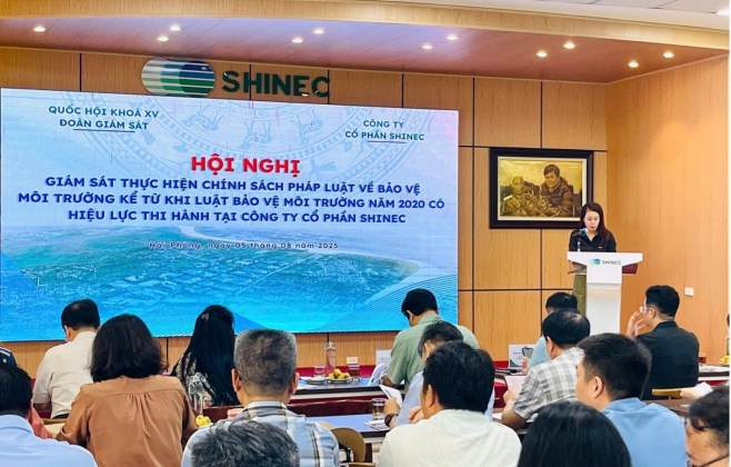 Đoàn Đại biểu Quốc hội khảo sát bảo vệ môi trường tại KCN Nam Cầu Kiền - Mô hình KCN sinh thái tiên phong từ Hải Phòng