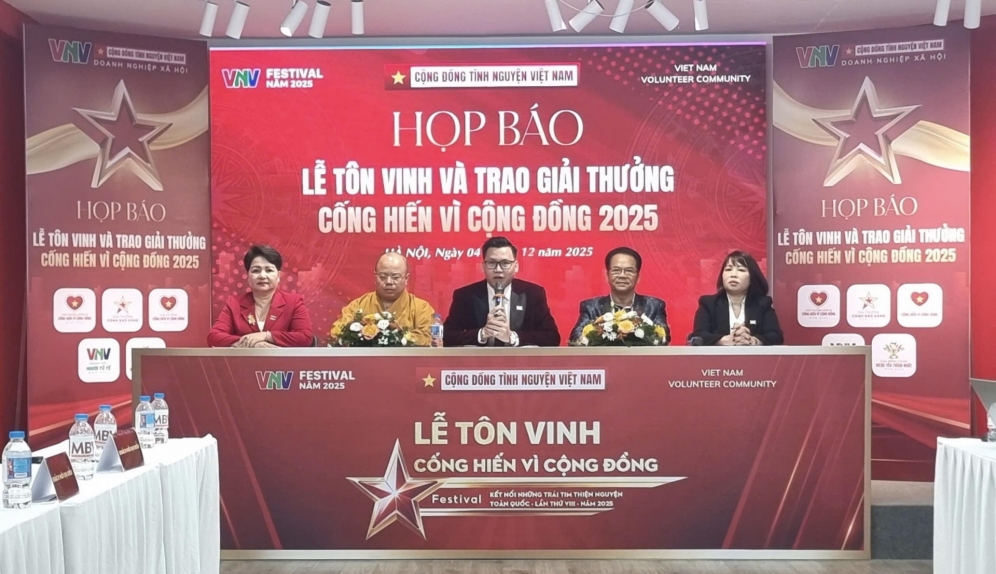 Giải thưởng “Cống hiến vì cộng đồng” năm 2025 kết nối những trái tim thiện nguyện